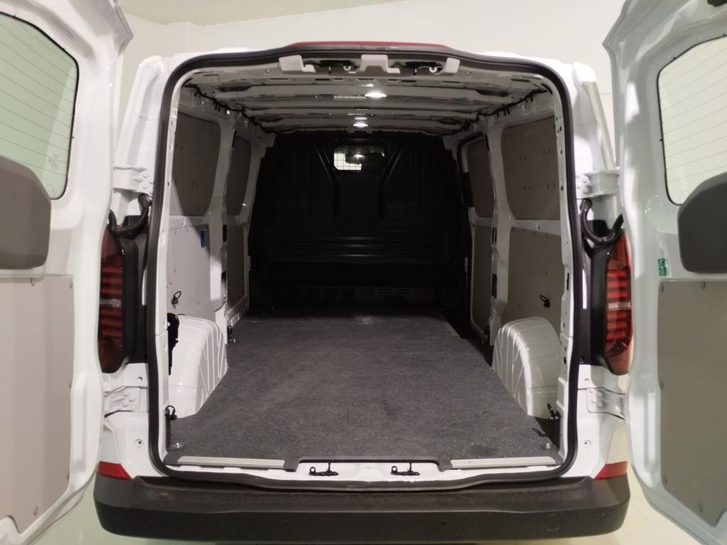 Volkswagen Transporter Furgon Batalla Larga TN 2.0 TDI 110 kW (150 CV) DSG