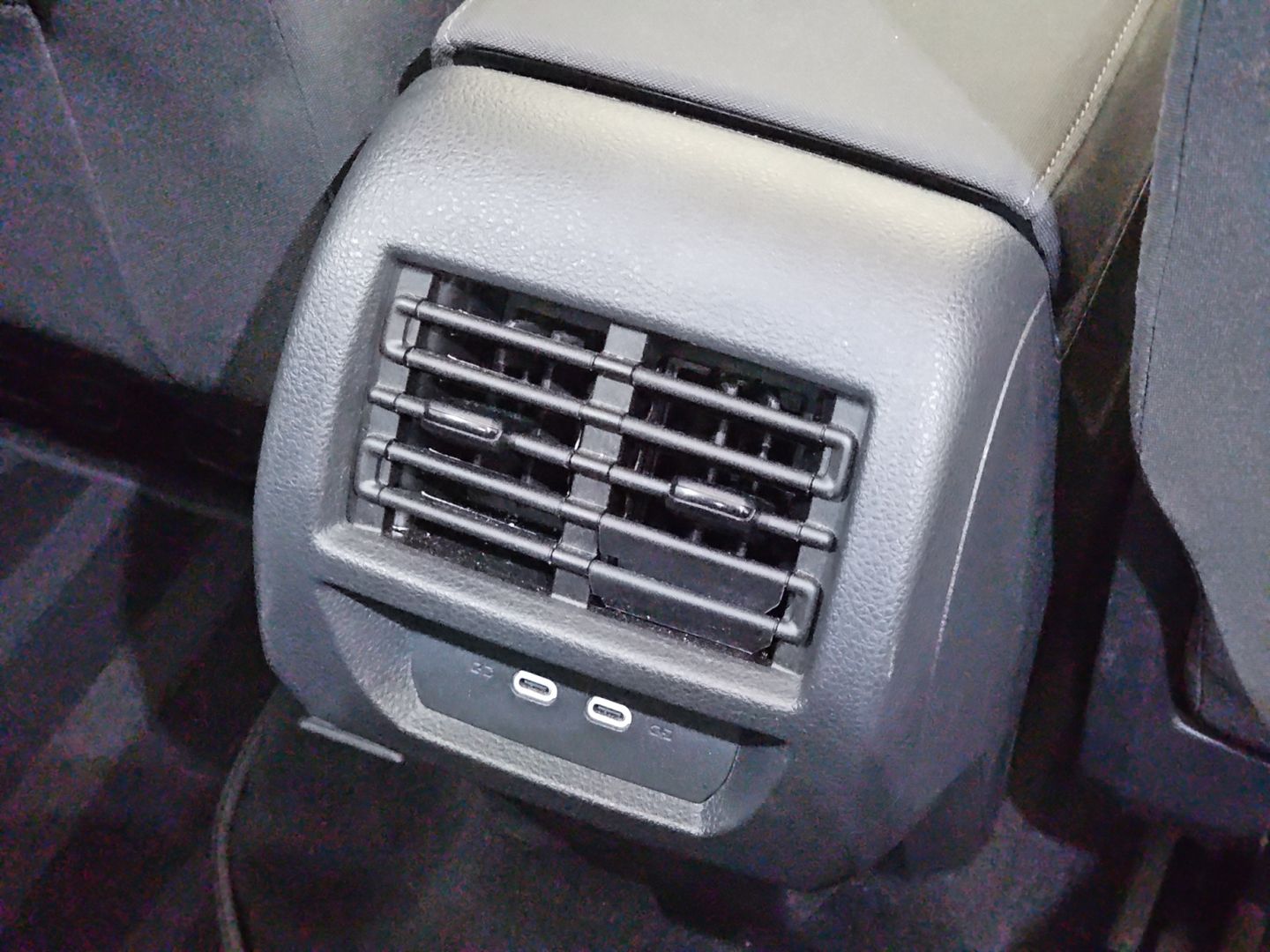 Ford Grand Tourneo Connect 2.0 Ecoblue Active Auto 90 kW (122 CV)