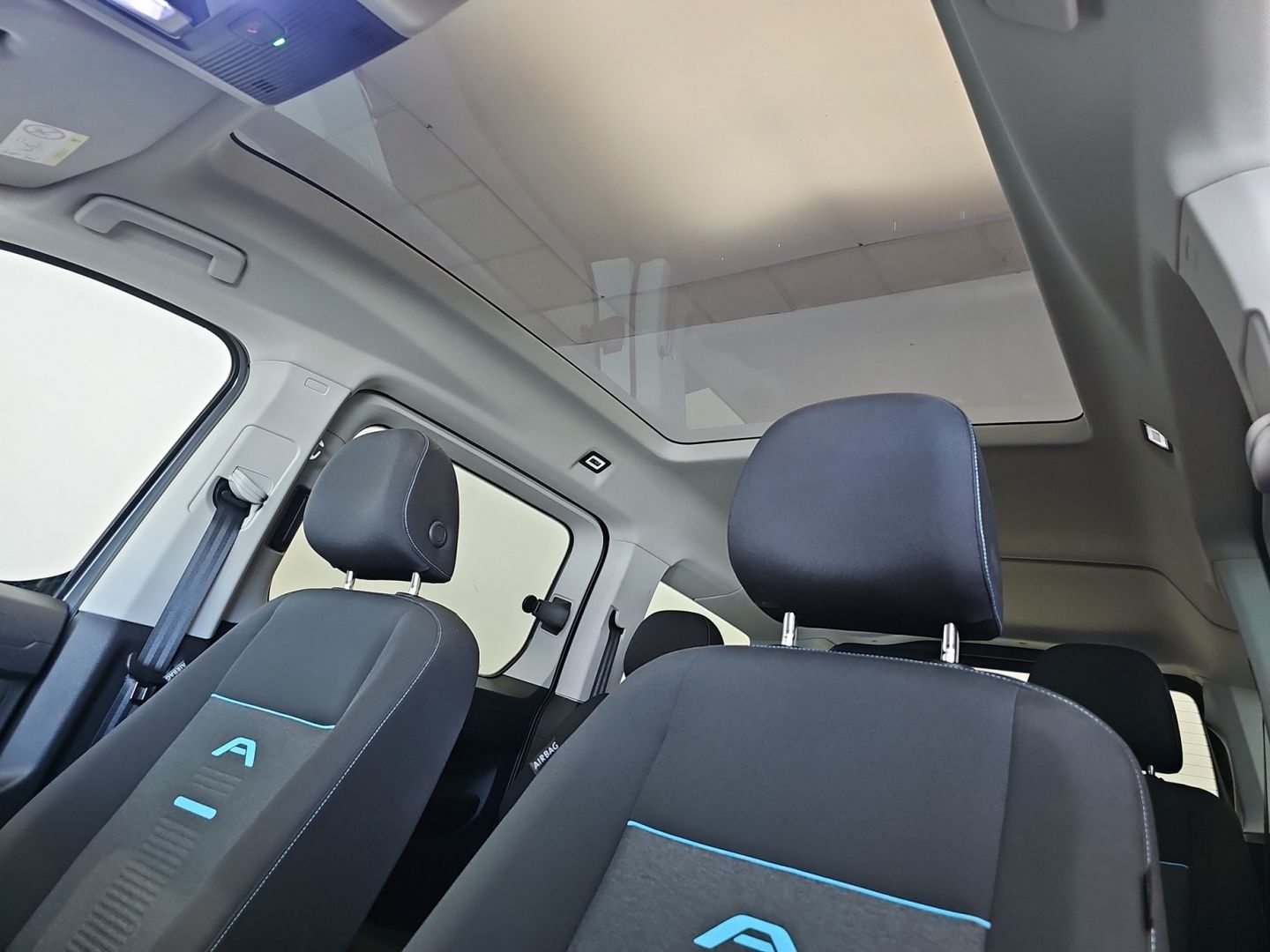 Ford Grand Tourneo Connect 2.0 Ecoblue Active Auto 90 kW (122 CV)
