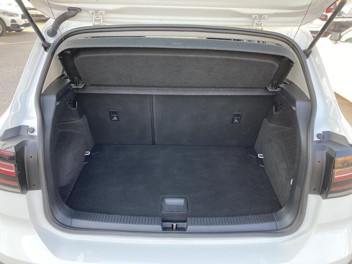 Volkswagen T-Cross Advance 1.0 TSI 81 kW (110 CV) DSG