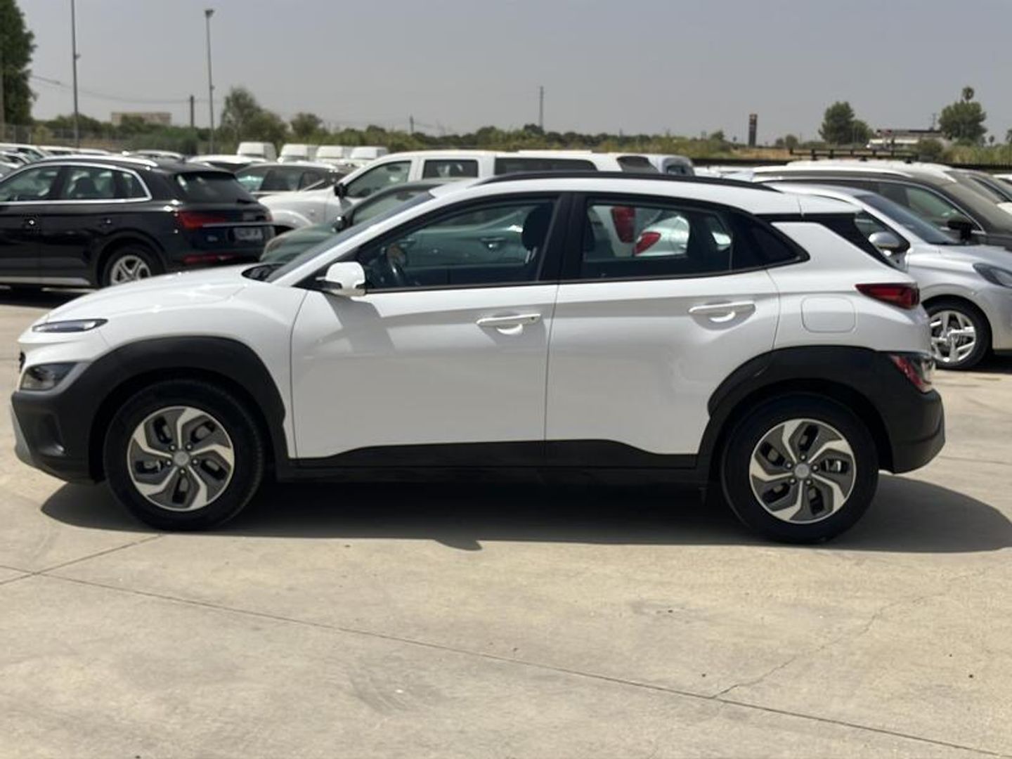 Hyundai Kona 1.6 GDI HEV Maxx DCT 104 kW (141 CV)
