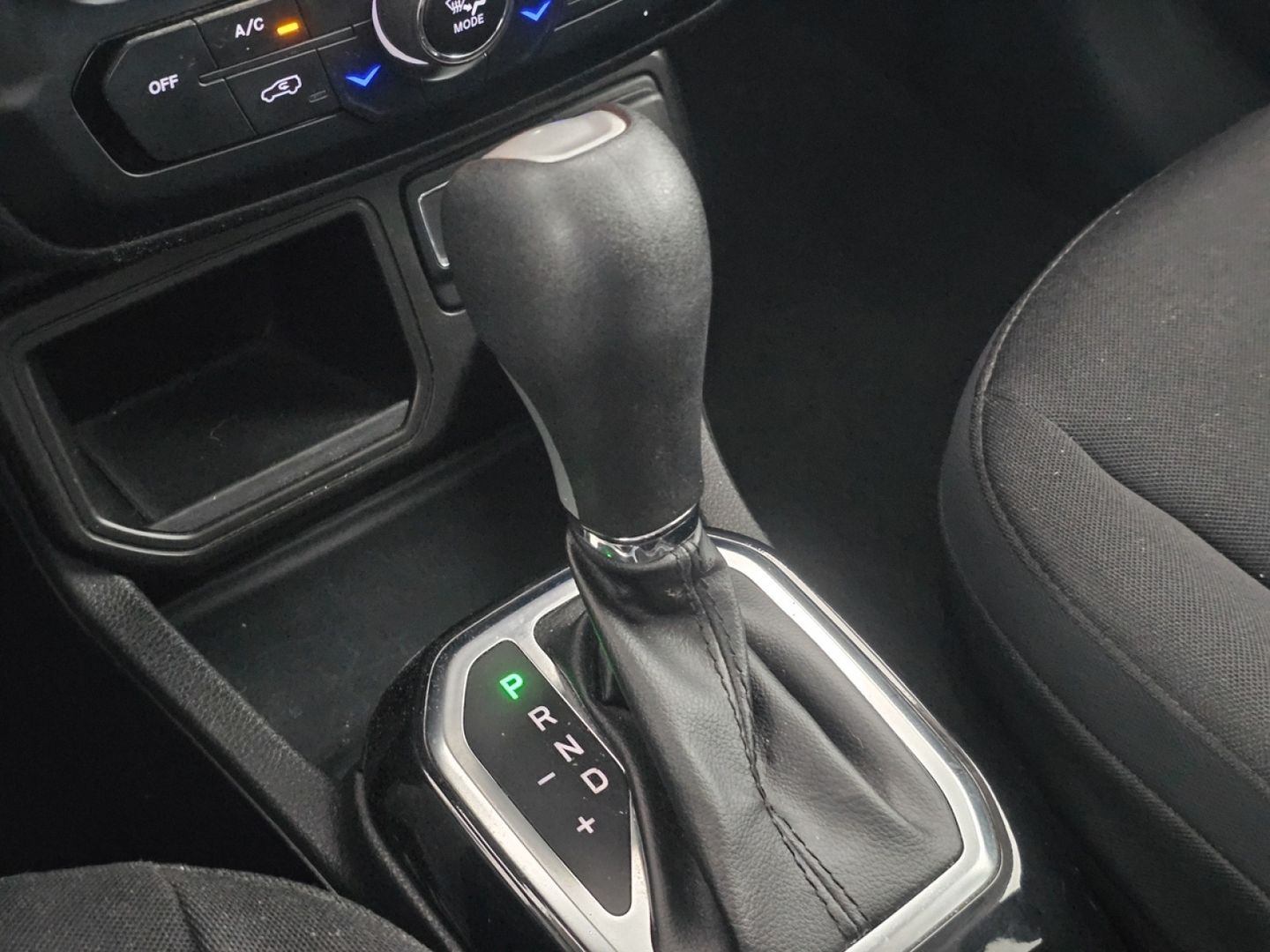 Jeep Renegade eHybrid Night Eagle ATX 96 kW (130 CV)