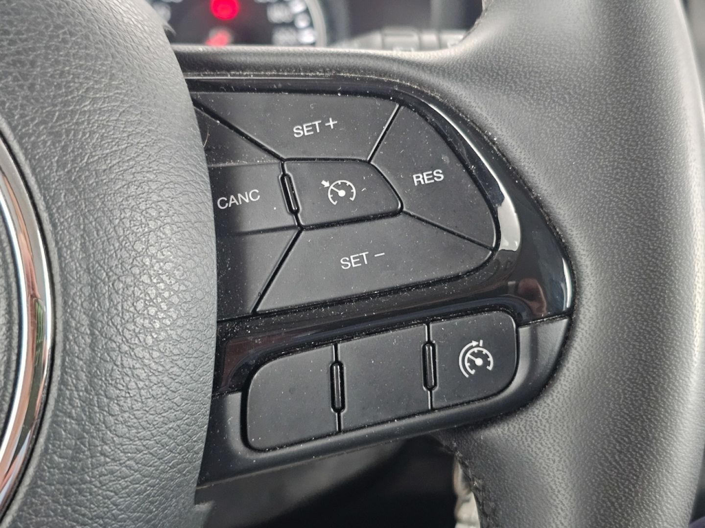 Jeep Renegade eHybrid Night Eagle ATX 96 kW (130 CV)