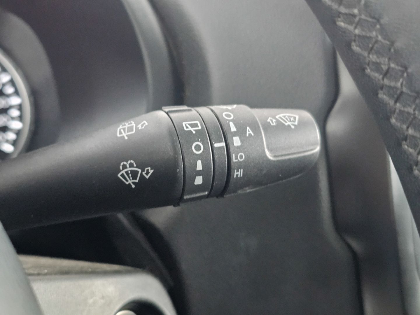 Jeep Renegade eHybrid Night Eagle ATX 96 kW (130 CV)