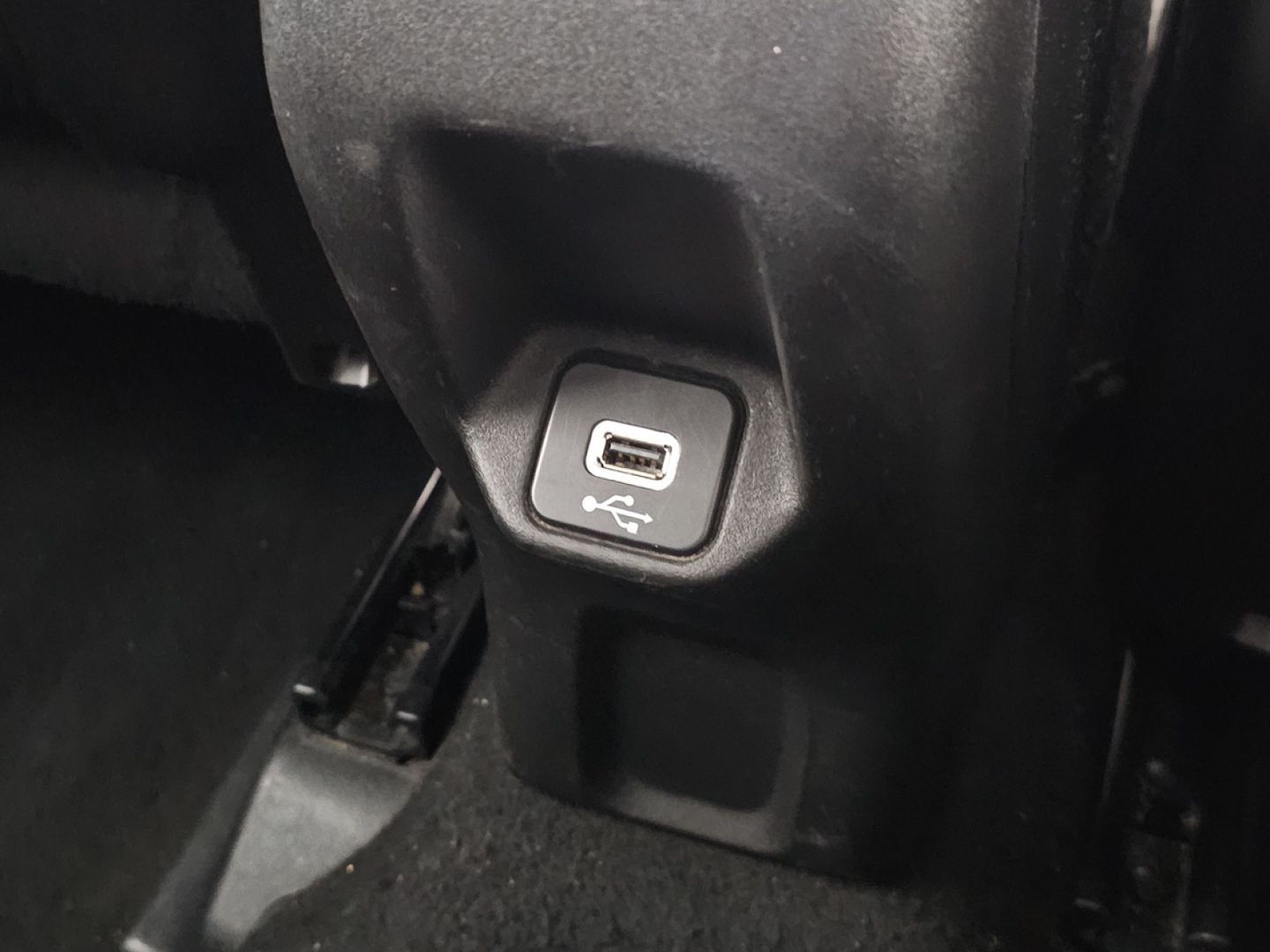 Jeep Renegade eHybrid Night Eagle ATX 96 kW (130 CV)