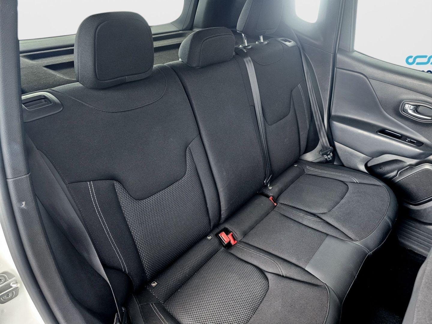 Jeep Renegade eHybrid Night Eagle ATX 96 kW (130 CV)