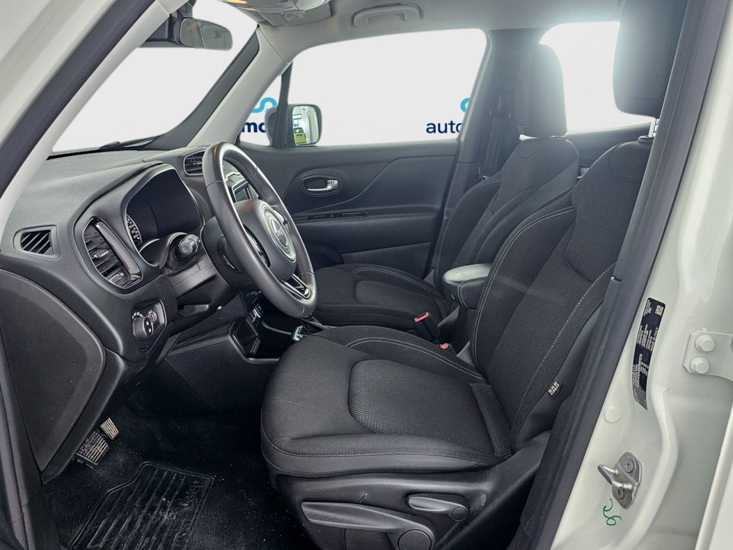 Jeep Renegade eHybrid Night Eagle ATX 96 kW (130 CV)