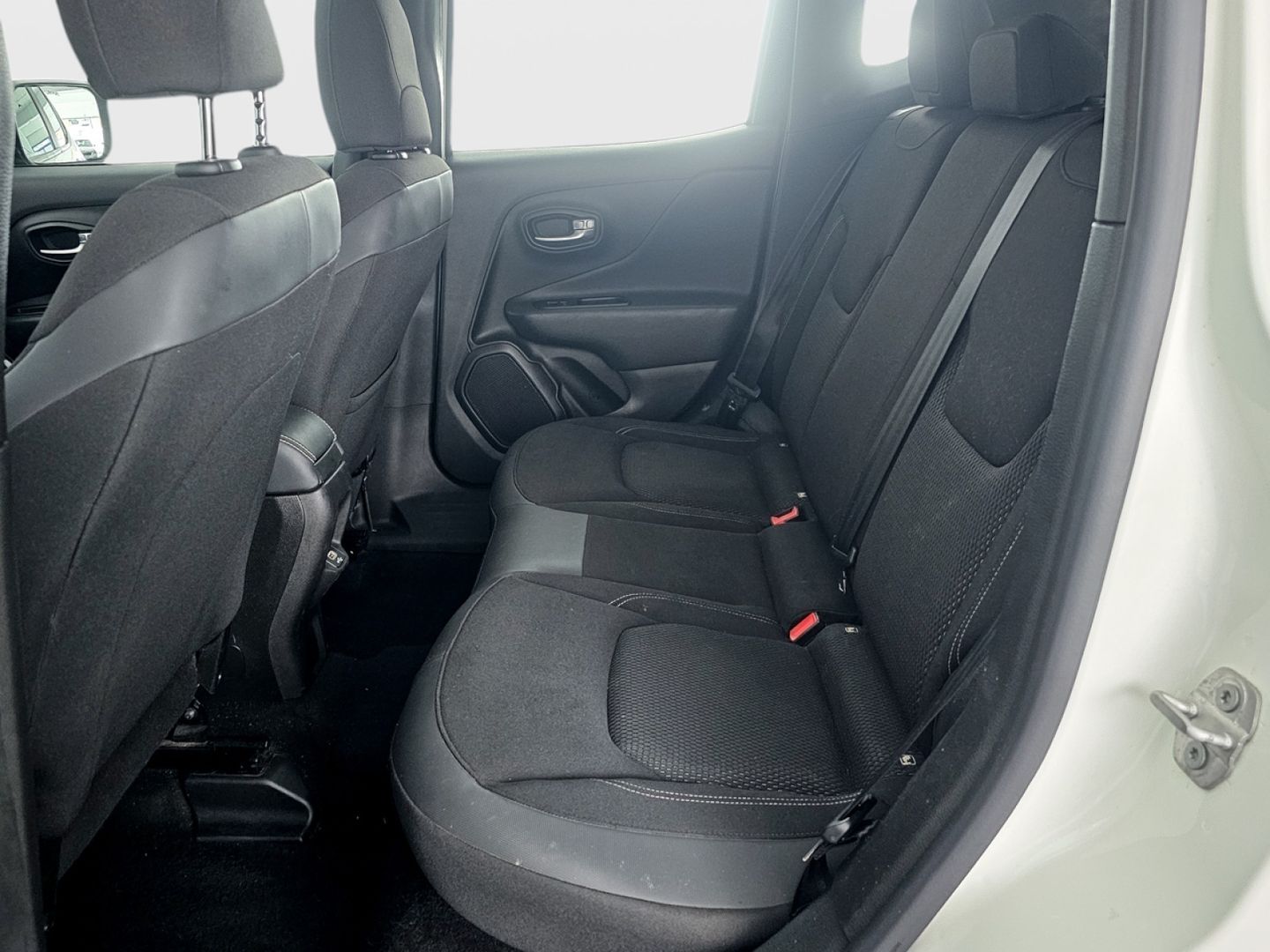 Jeep Renegade eHybrid Night Eagle ATX 96 kW (130 CV)