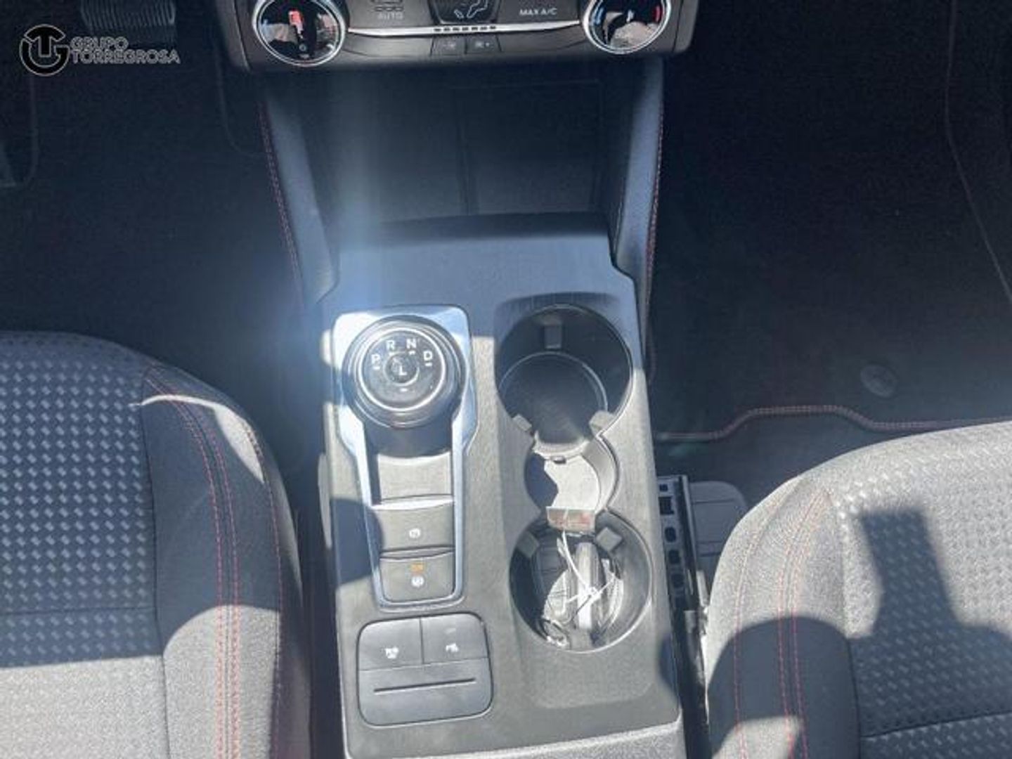 Ford Kuga 2.5 Duratec FHEV ST-Line Auto 140 kW (190 CV)