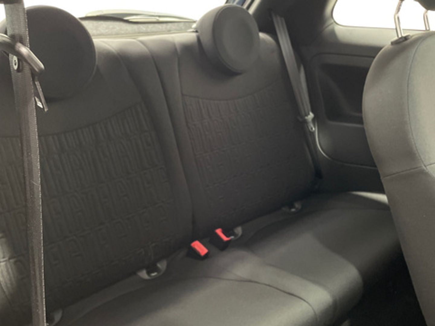 Fiat 500 1.0 Hybrid Dolcevita 51 kW (70 CV)