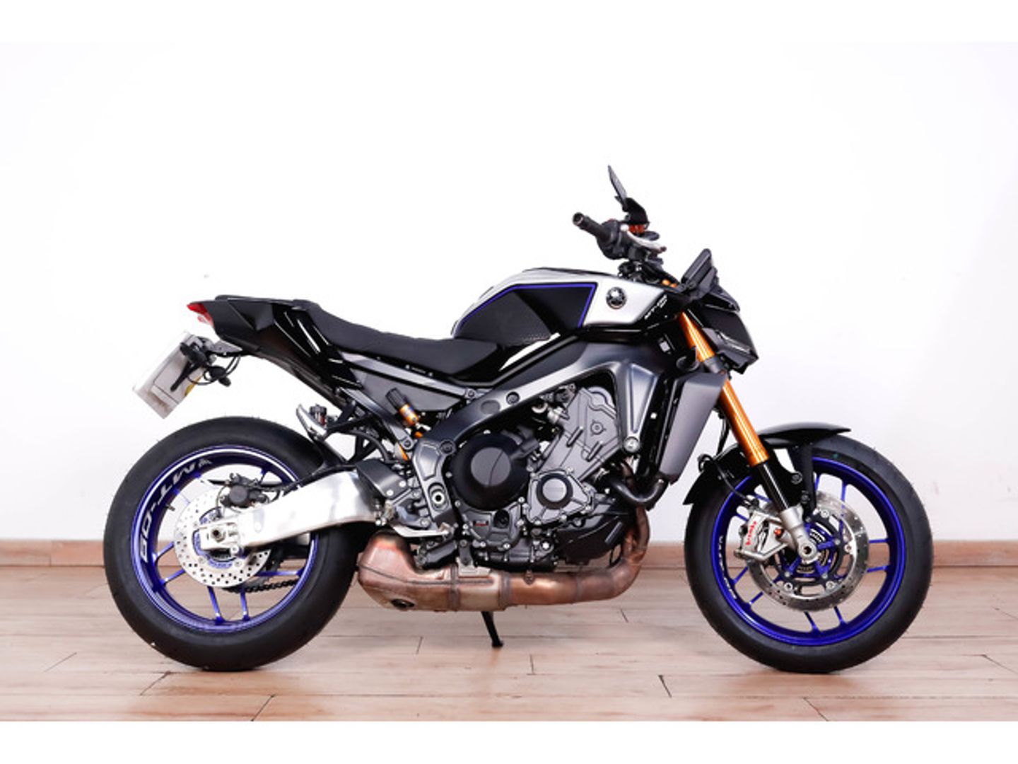 Yamaha MT -09 SP Gris Motorcycle