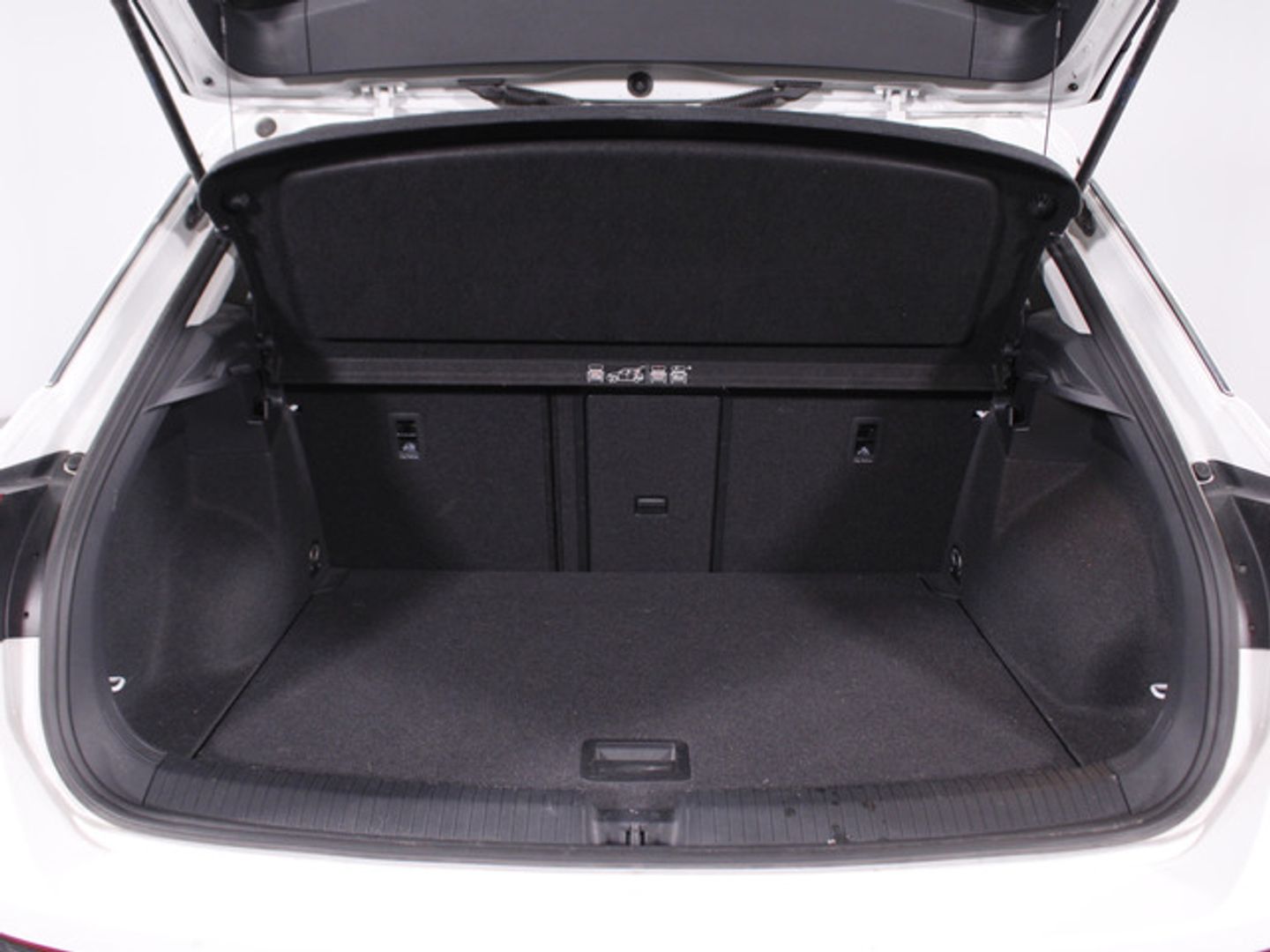 Volkswagen T-Roc Advance 1.0 TSI 81 kW (110 CV)