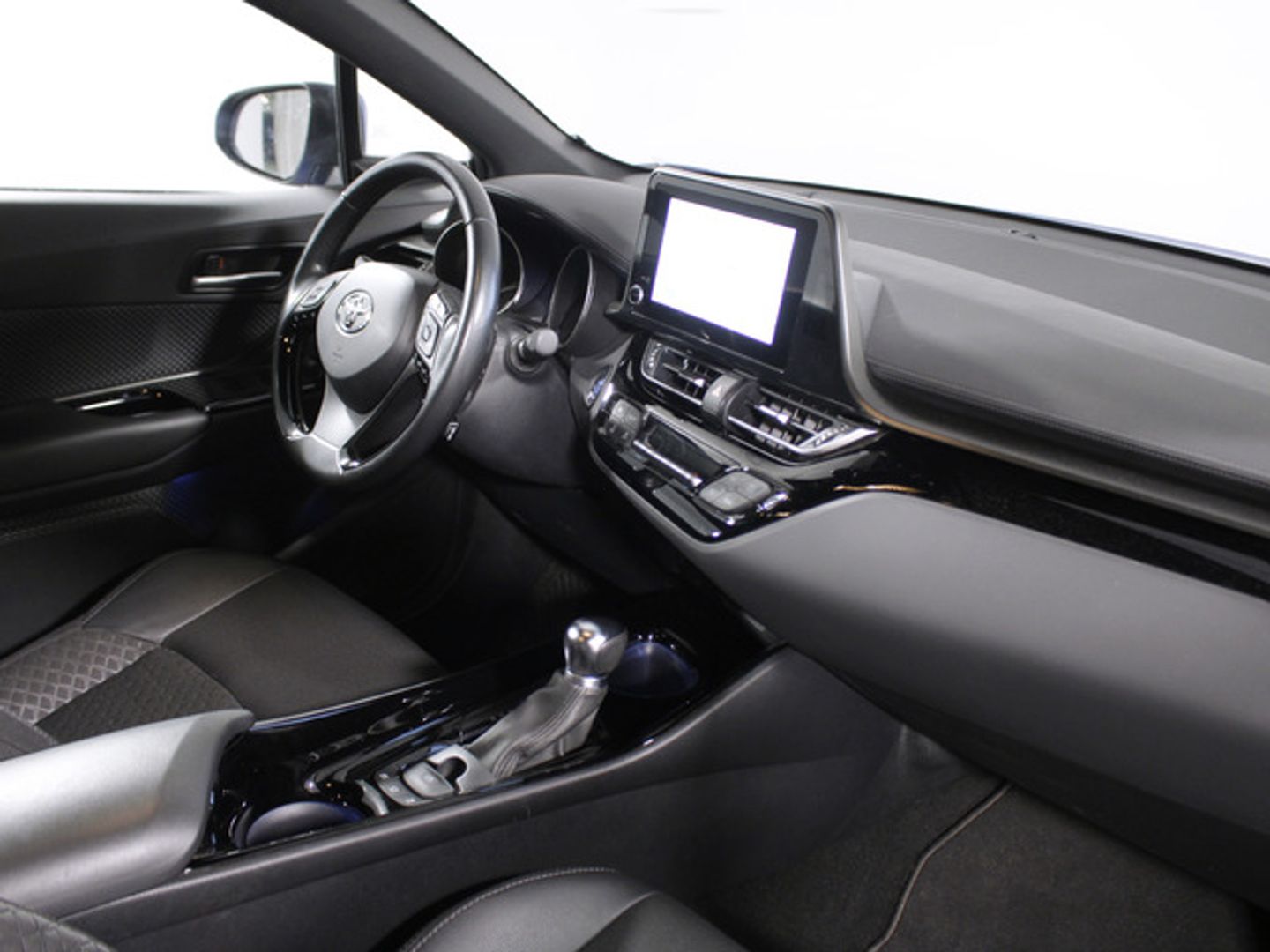 Toyota C-HR 1.8 125H Advance 90 kW (122 CV)