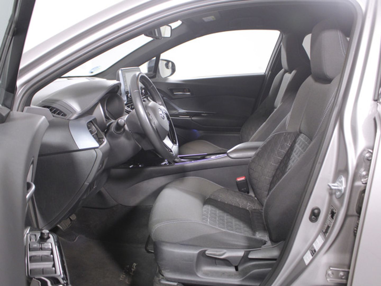 Toyota C-HR 1.8 125H Advance 90 kW (122 CV)