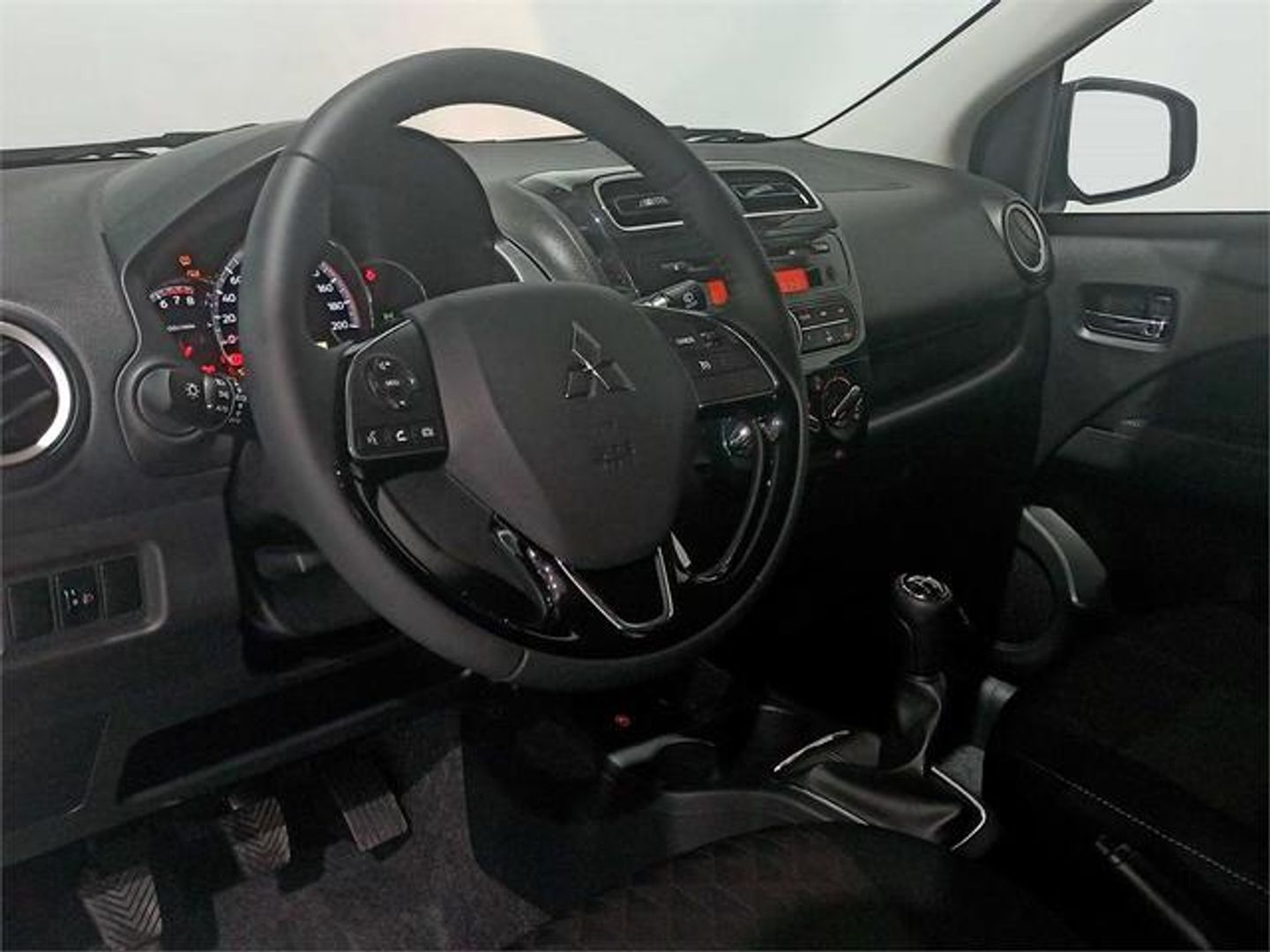 Mitsubishi Space Star 120 MPI Motion 52 kW (71 CV)