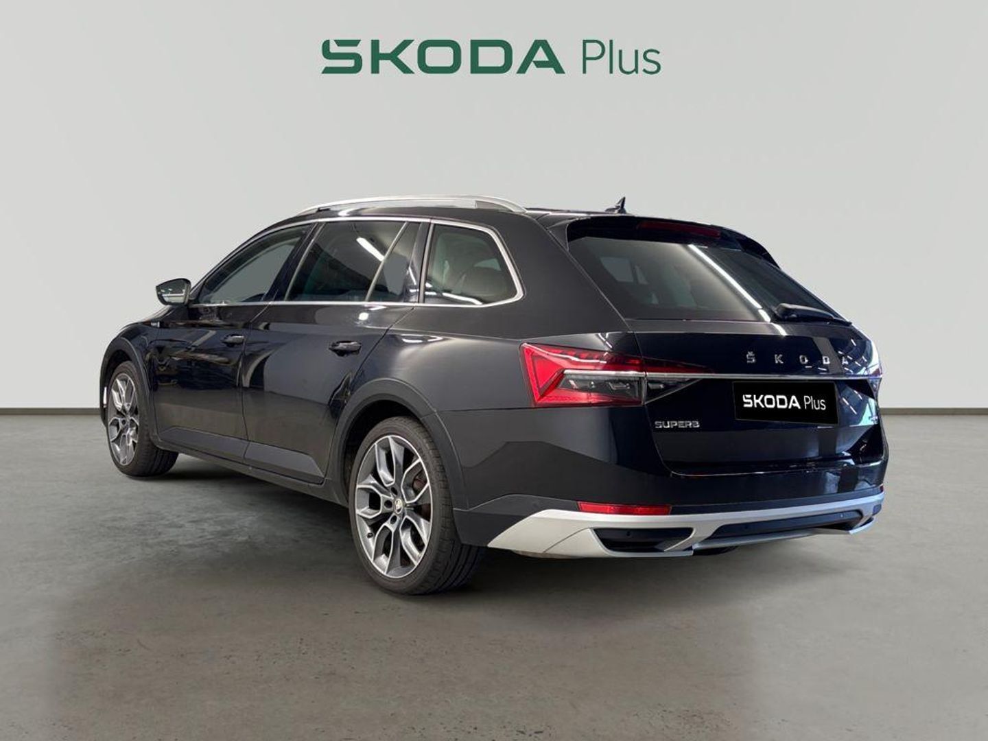 Skoda Superb Combi 2.0 TDI Scout 4x4 DSG 147 kW (200 CV)