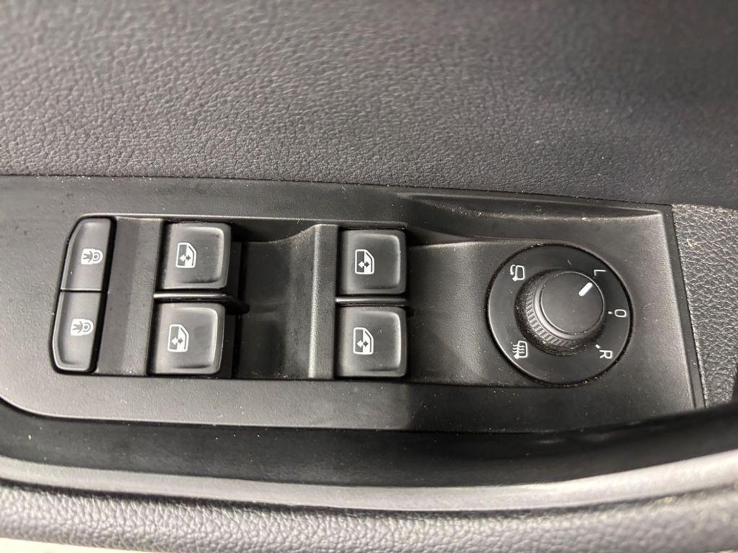 Skoda Superb Combi 2.0 TDI Scout 4x4 DSG 147 kW (200 CV)
