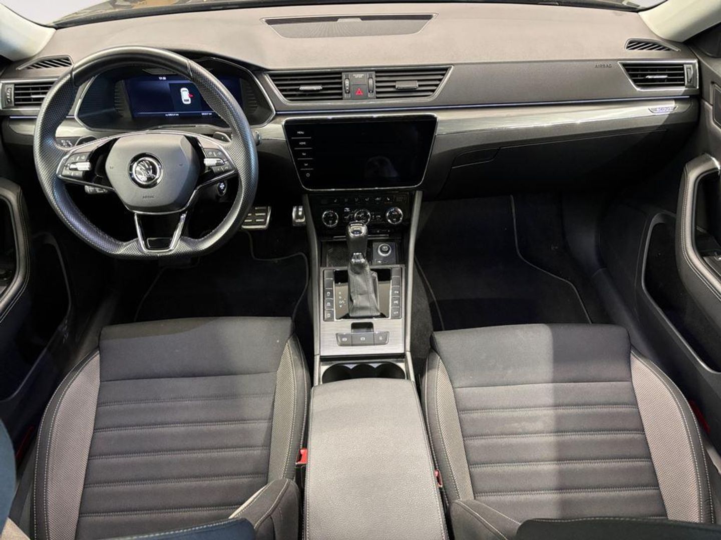 Skoda Superb Combi 2.0 TDI Scout 4x4 DSG 147 kW (200 CV)