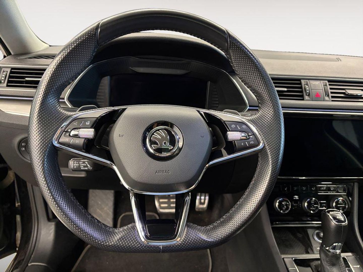 Skoda Superb Combi 2.0 TDI Scout 4x4 DSG 147 kW (200 CV)
