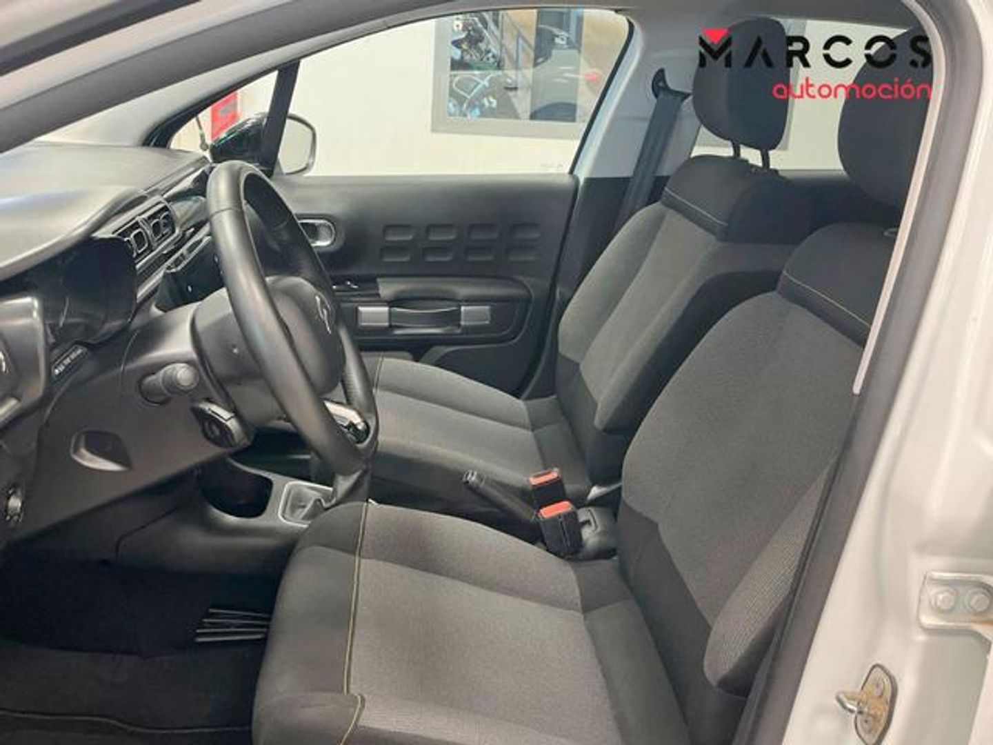Citroen C3 PureTech 82 Shine 61 kW (83 CV)