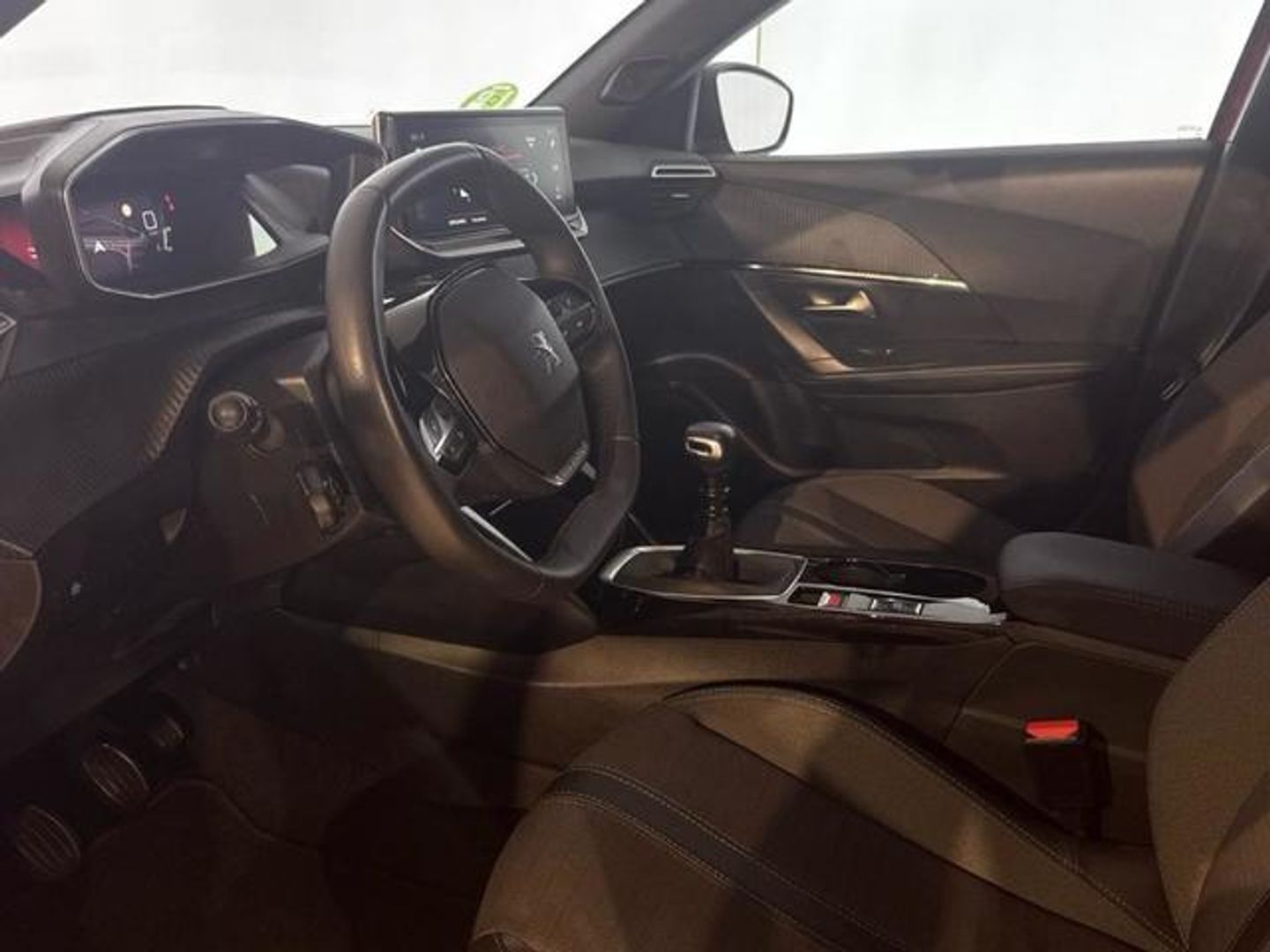 Peugeot 2008 PureTech 100 S&S Allure Pack 75 kW (100 CV)