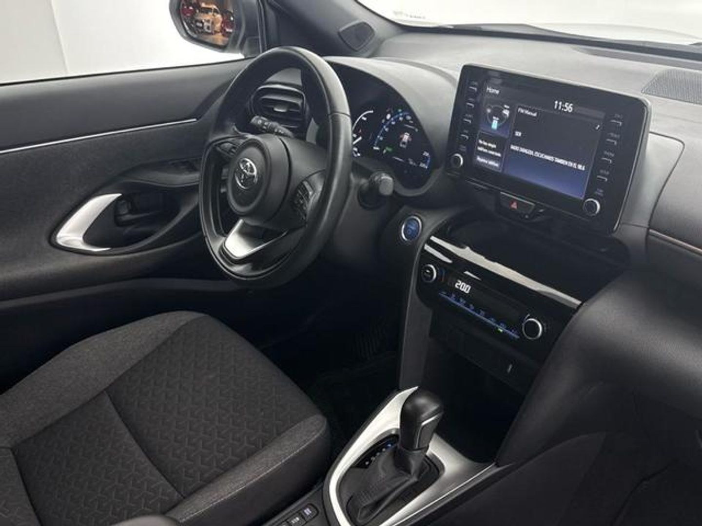Toyota Yaris Cross 120H Business Plus 85 kW (116 CV)