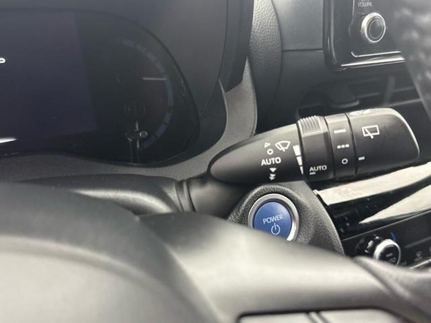 Toyota Yaris Cross 120H Business Plus 85 kW (116 CV)