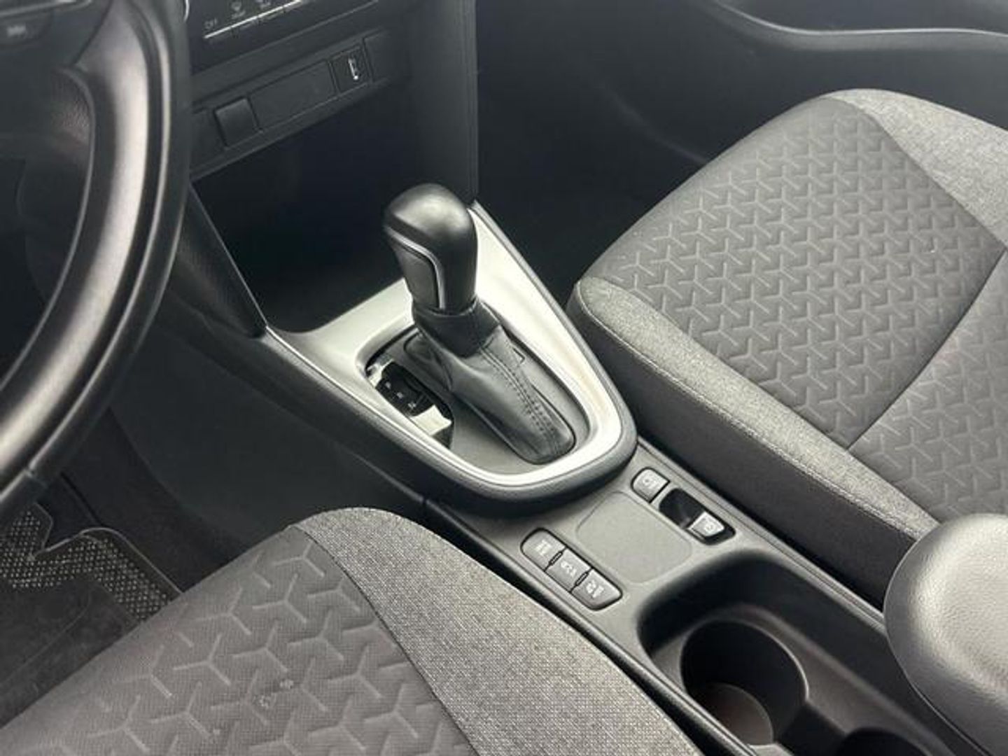 Toyota Yaris Cross 120H Business Plus 85 kW (116 CV)
