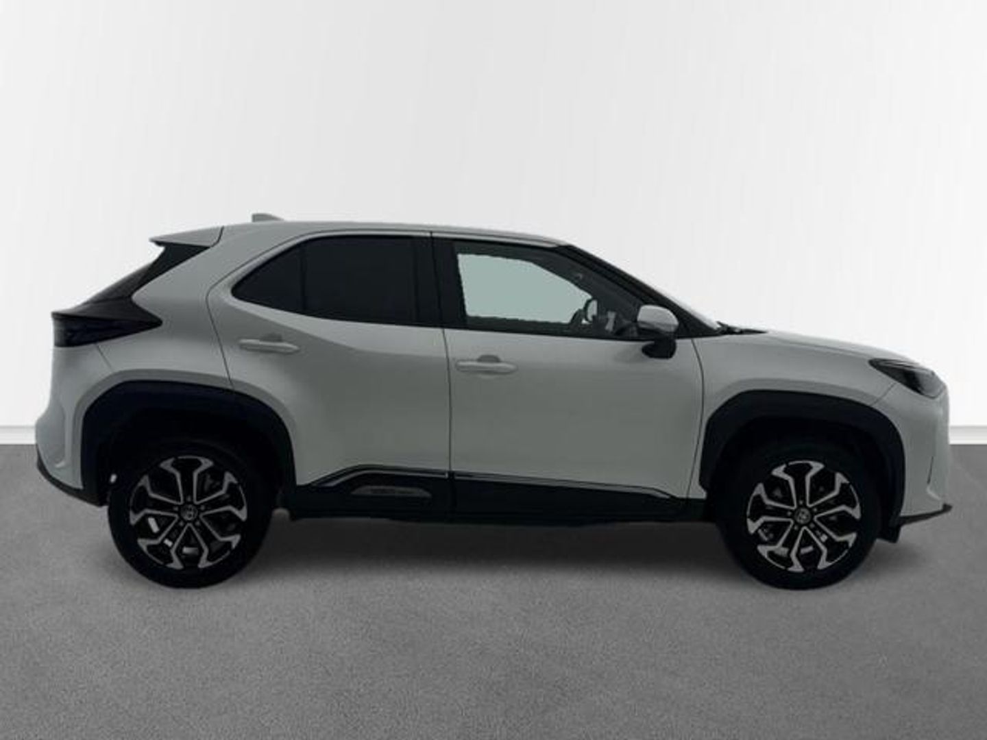 Toyota Yaris Cross 120H Business Plus 85 kW (116 CV)