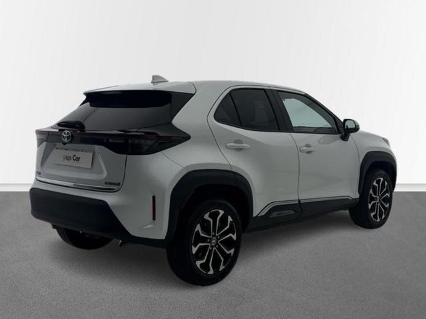 Toyota Yaris Cross 120H Business Plus 85 kW (116 CV)
