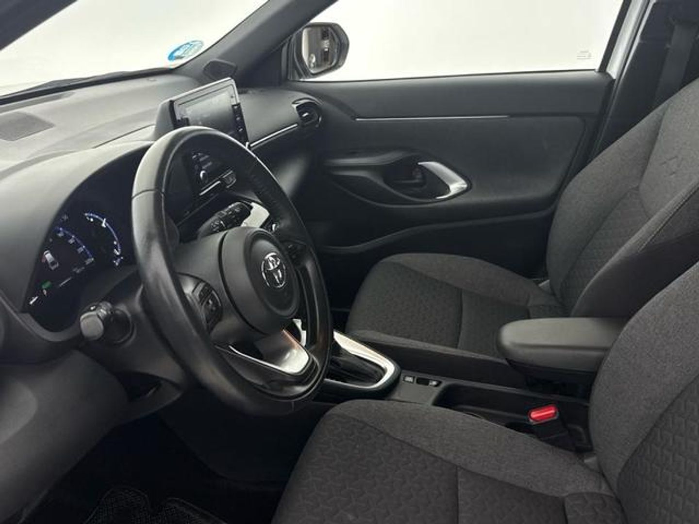 Toyota Yaris Cross 120H Business Plus 85 kW (116 CV)