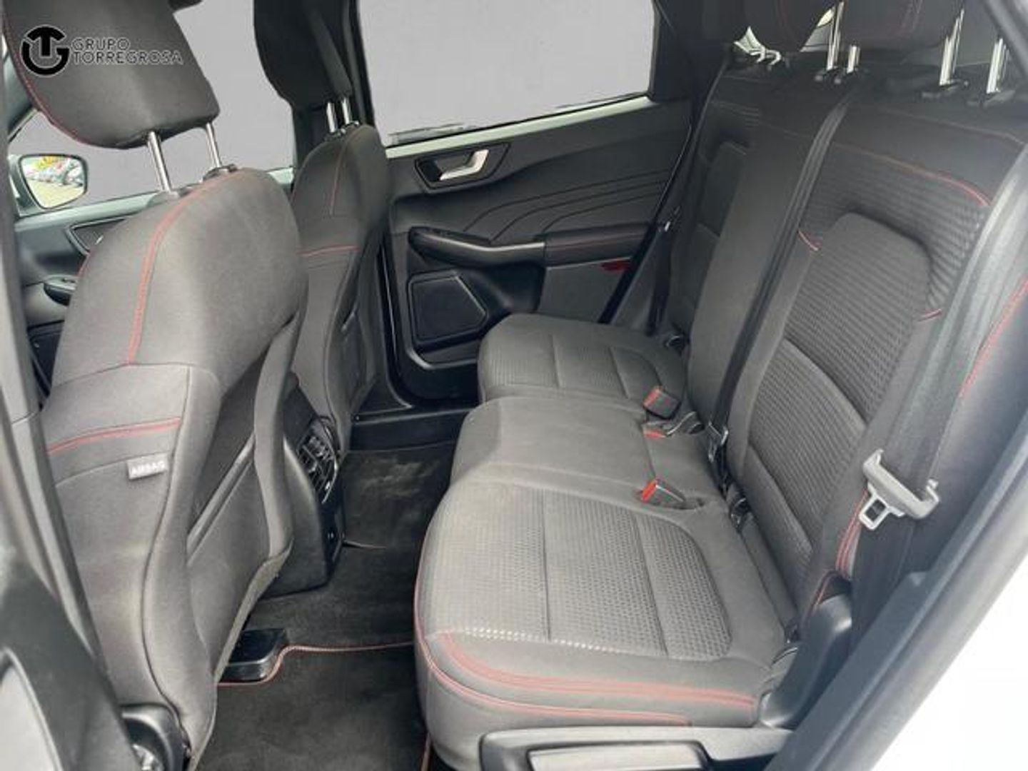 Ford Kuga 2.5 Duratec FHEV ST-Line Auto 140 kW (190 CV)
