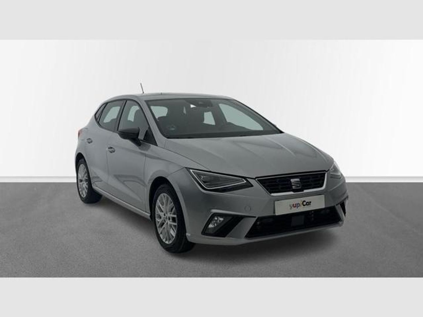 SEAT Ibiza 1.0 TSI S&S FR XL 81 kW (110 CV) Gris Plata Compact