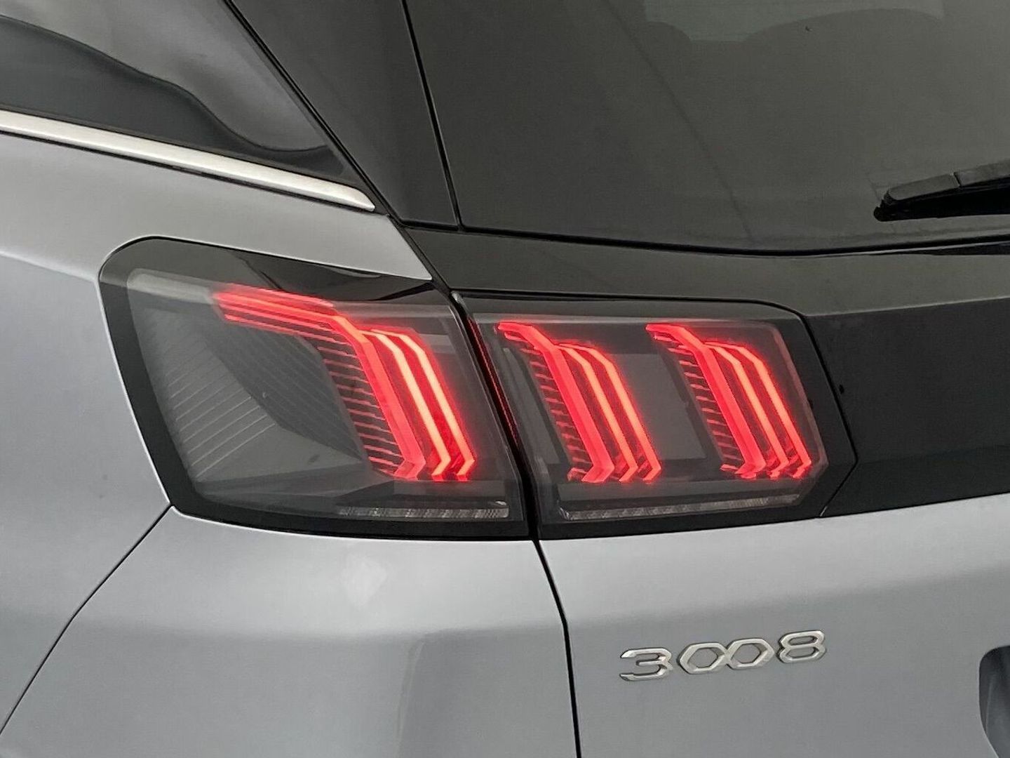 Peugeot 3008 PureTech 130 S&S GT EAT8 96 kW (130 CV)