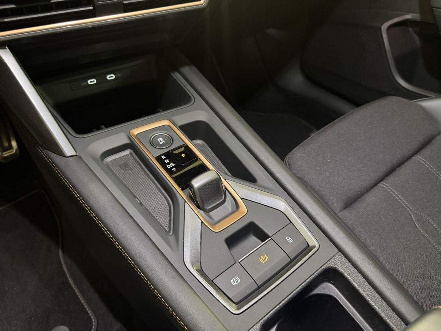 CUPRA León 1.5 TSI e-Hybrid 150 kW (204 CV) DSG
