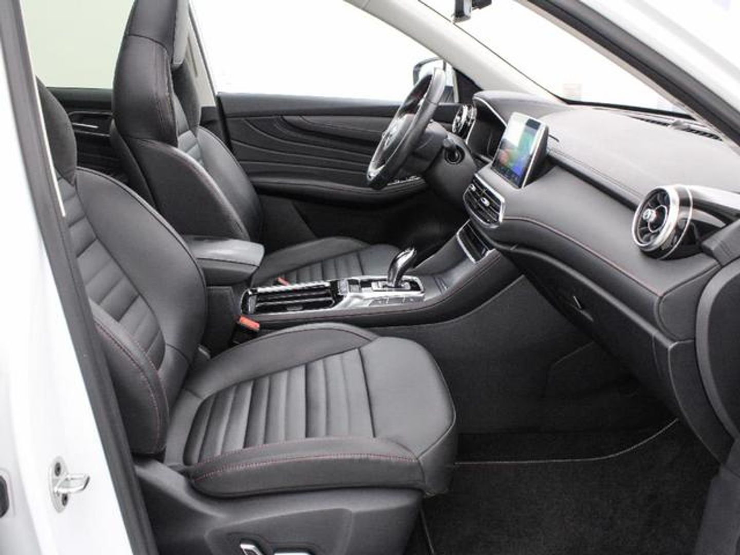 MG eHS 1.5 T-GDI PHEV Luxury 190 kW (258 CV)