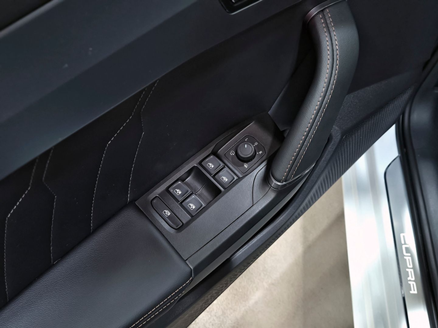 CUPRA Leon Sportstourer 1.5 eTSI DSG 110 kW (150 CV)