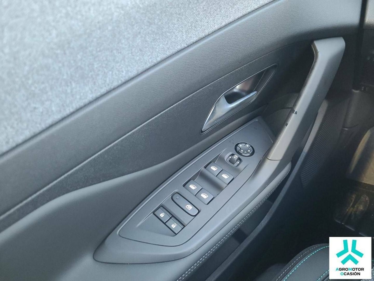 Peugeot 308 Allure Hybrid eDCS6 107 kW (145 CV)