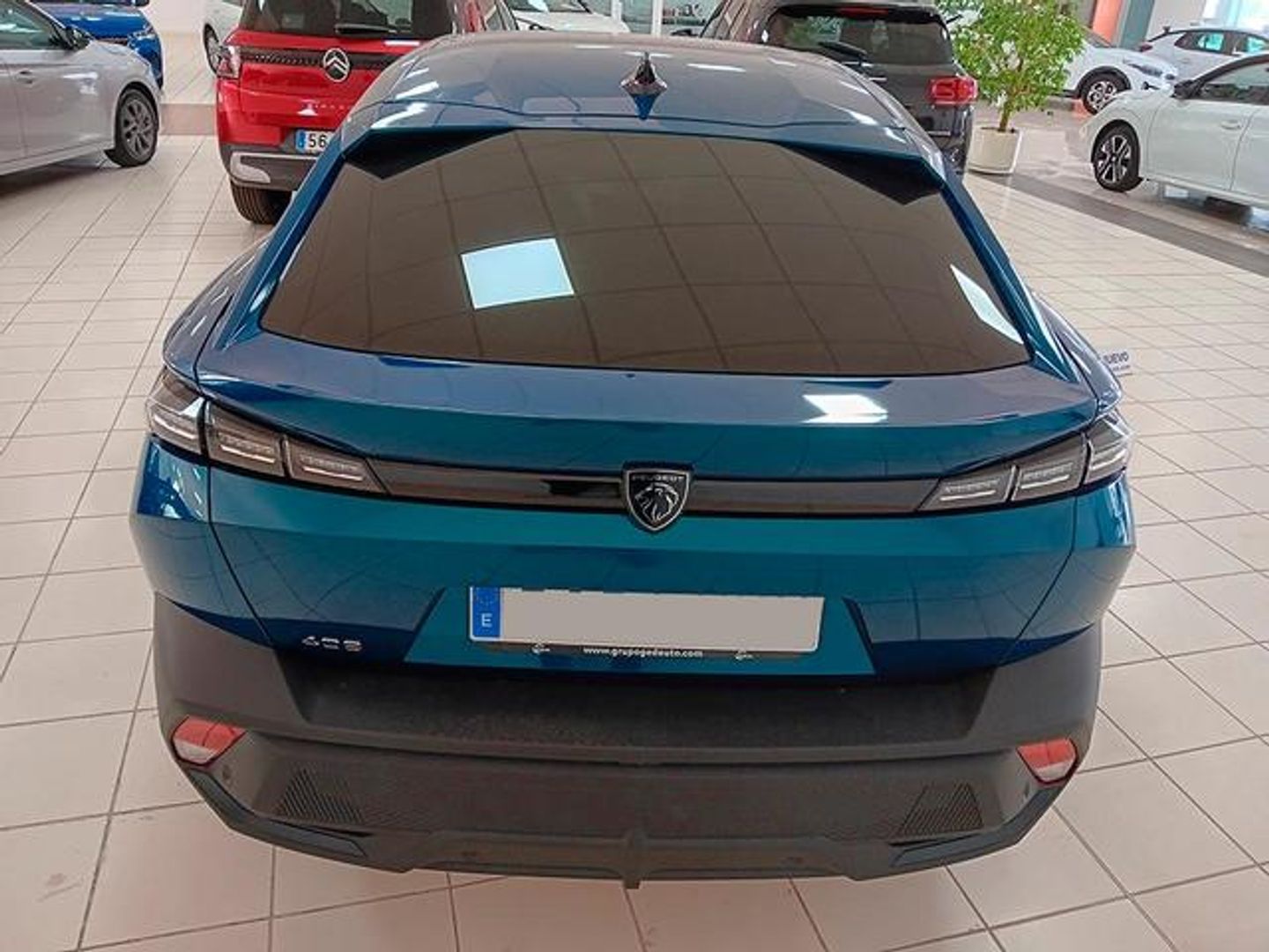 Peugeot 408 Puretech 130 Allure Pack EAT8 96 kW (130 CV)