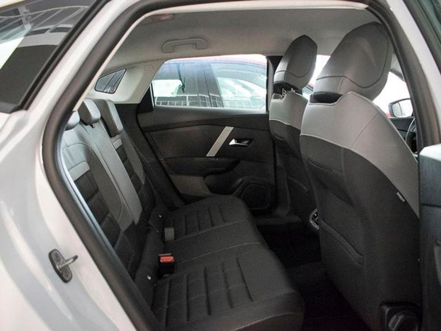 Citroen C4 X Business Edition Hybrid ë-DCS6 107 kW (145 CV)
