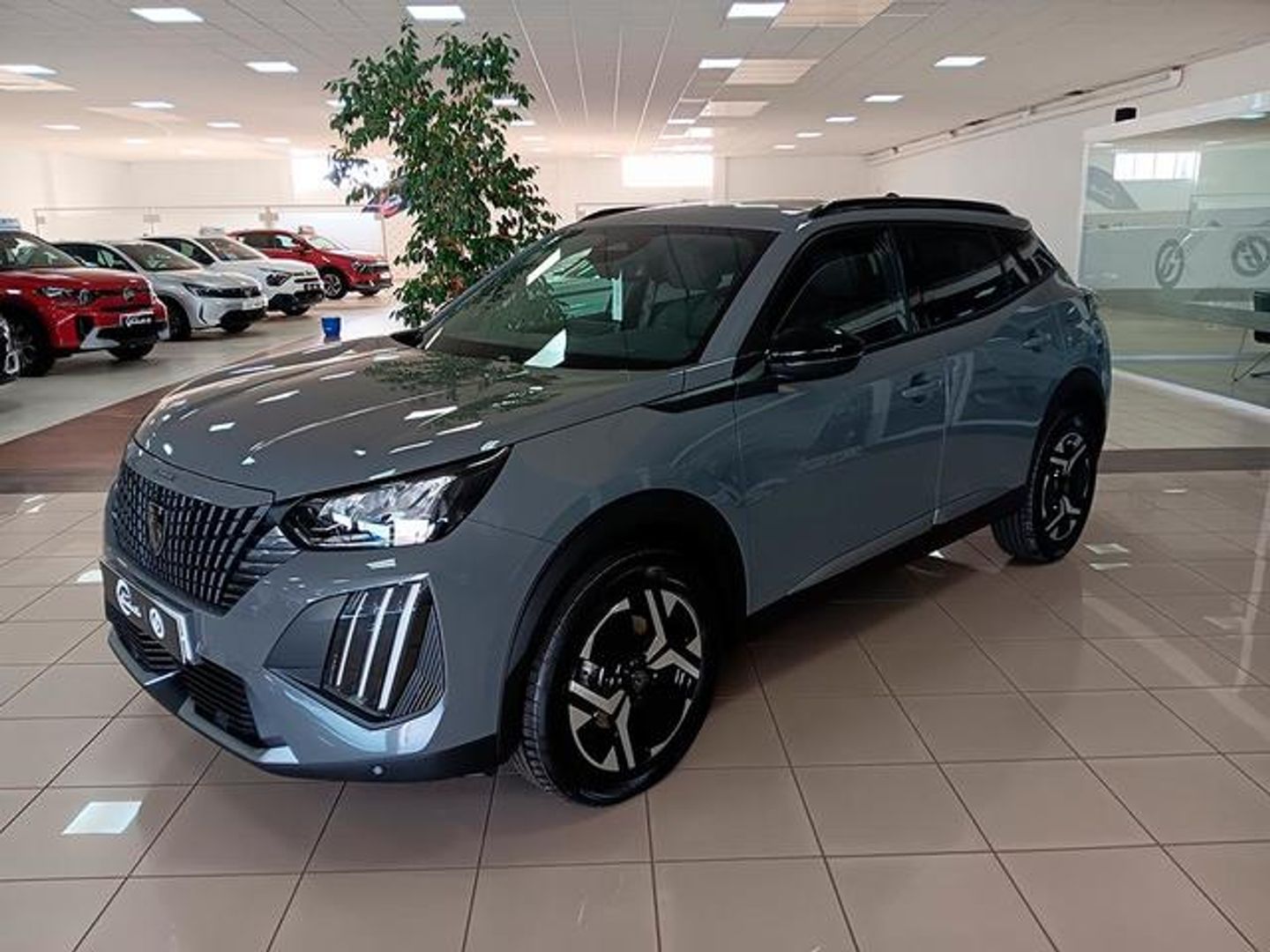 Peugeot 2008 Allure Hybrid eDCS6 100 kW (136 CV)