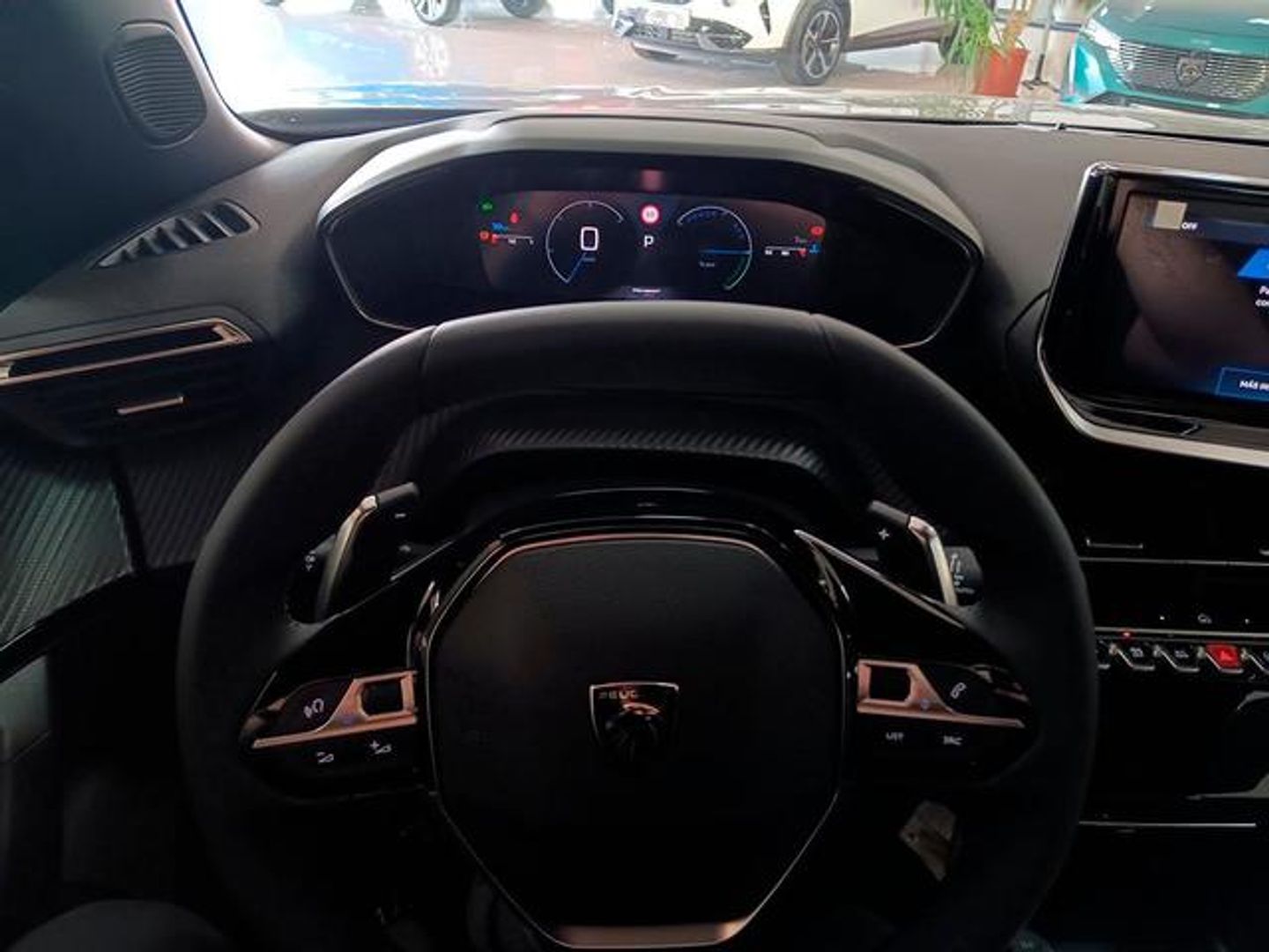 Peugeot 2008 Allure Hybrid eDCS6 100 kW (136 CV)