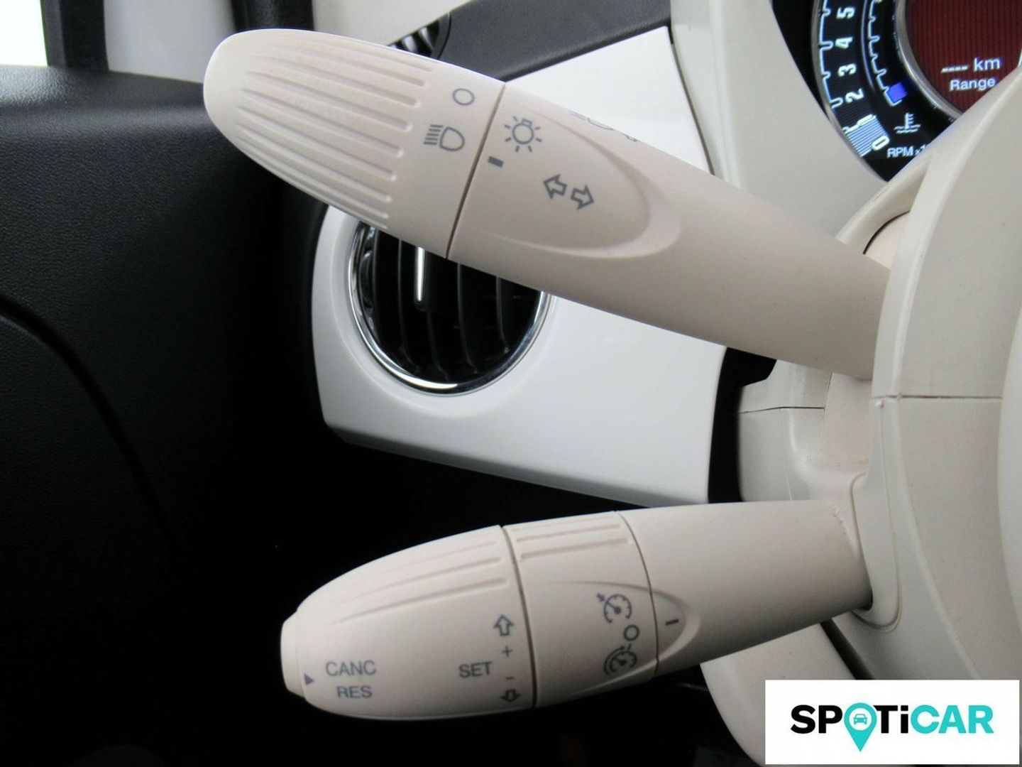 Fiat 500 1.0 Hybrid Dolcevita 51 kW (70 CV)