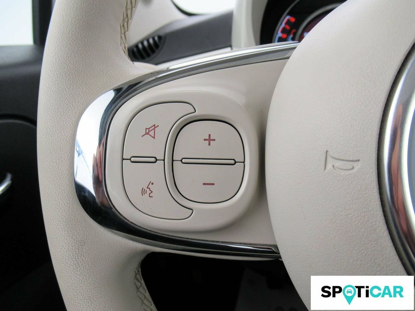 Fiat 500 1.0 Hybrid Dolcevita 51 kW (70 CV)
