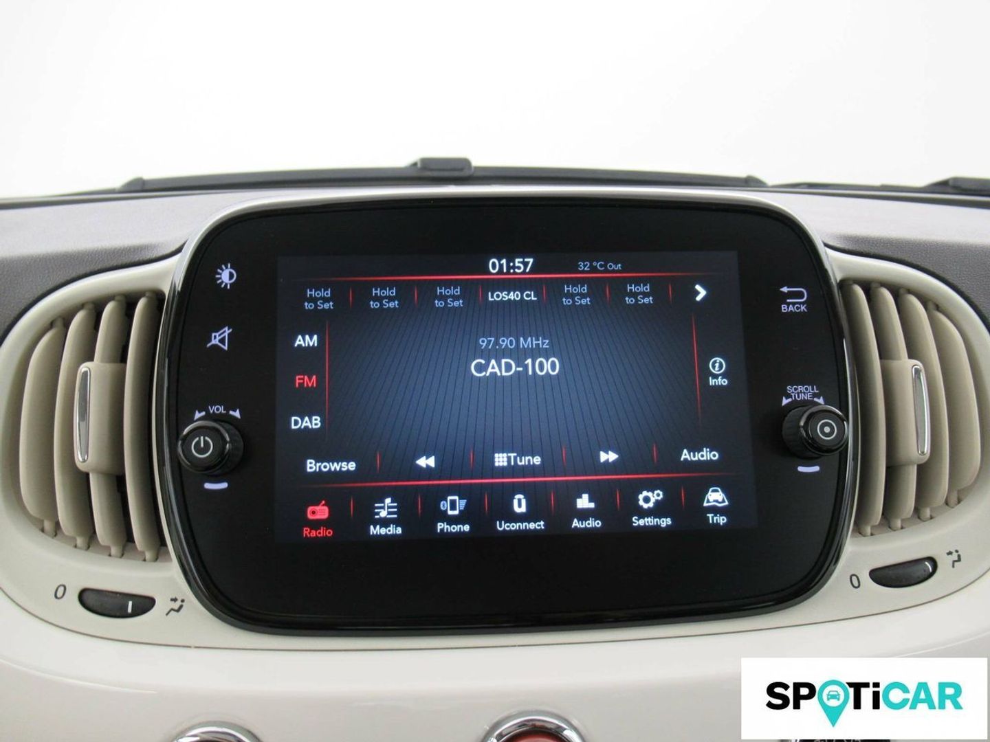 Fiat 500 1.0 Hybrid Dolcevita 51 kW (70 CV)