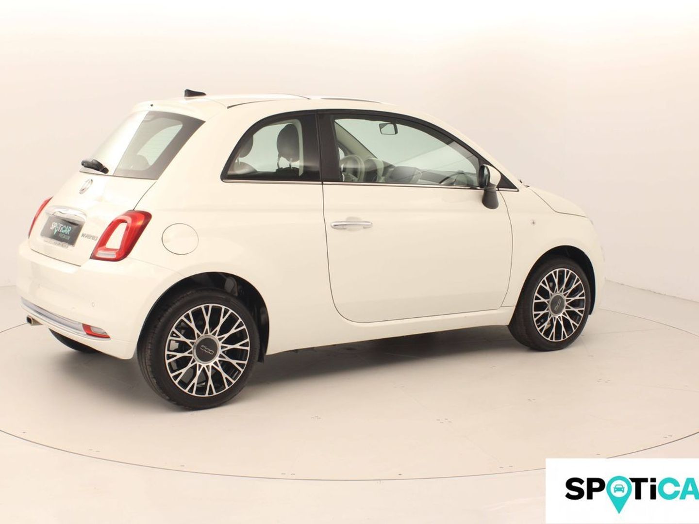 Fiat 500 1.0 Hybrid Dolcevita 51 kW (70 CV)