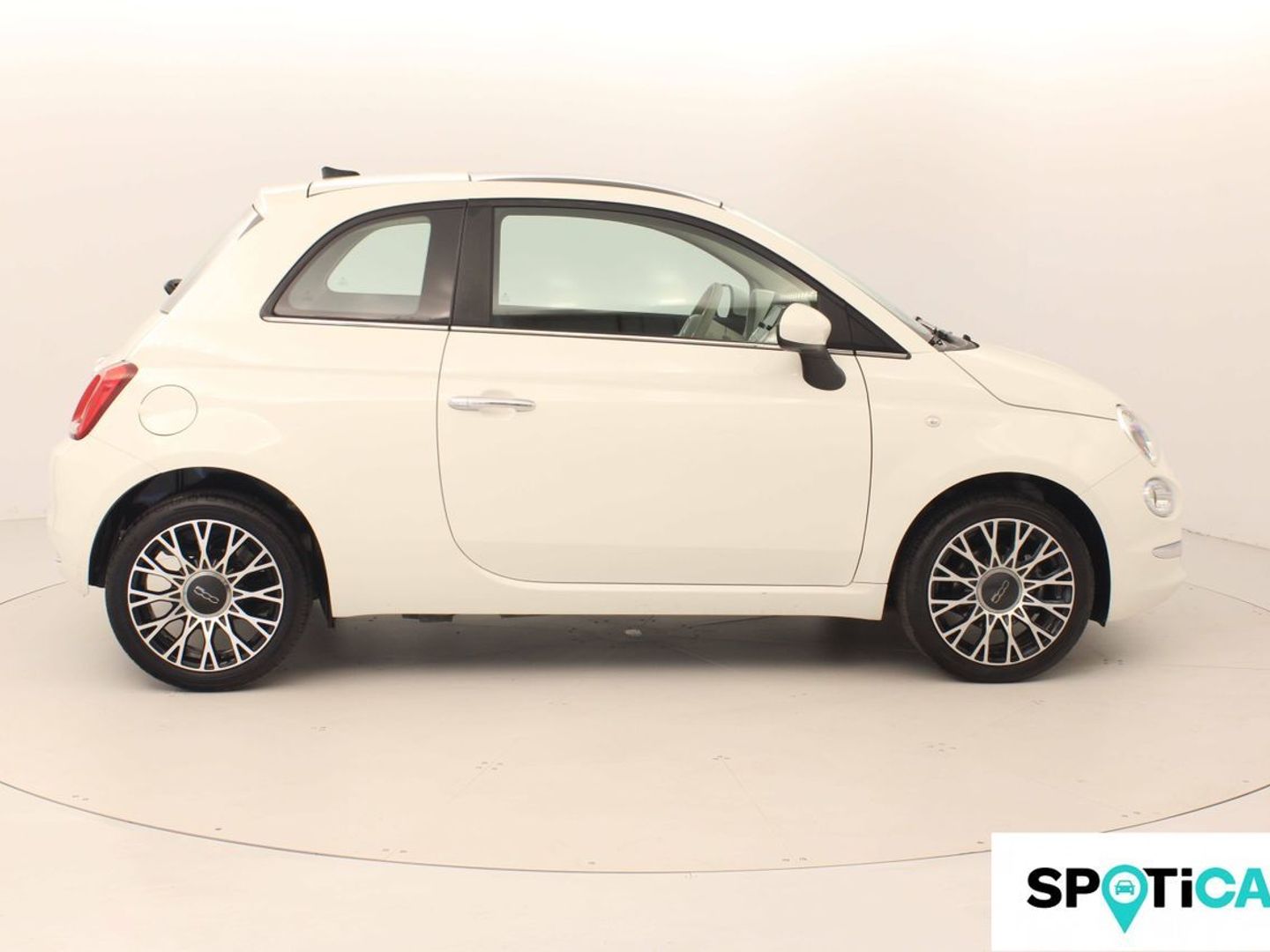 Fiat 500 1.0 Hybrid Dolcevita 51 kW (70 CV)