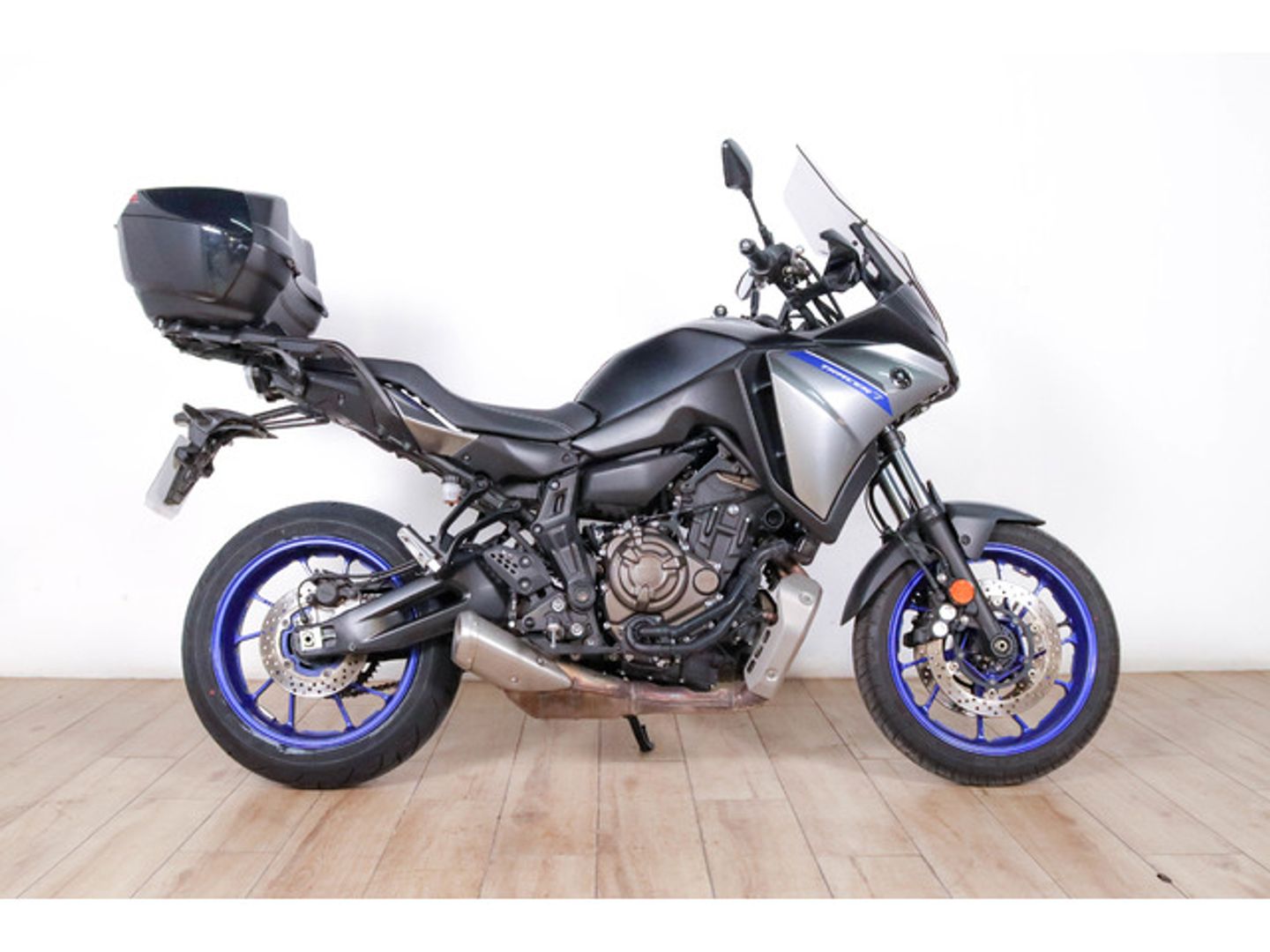 Yamaha Tracer 7 Gris Motorcycle
