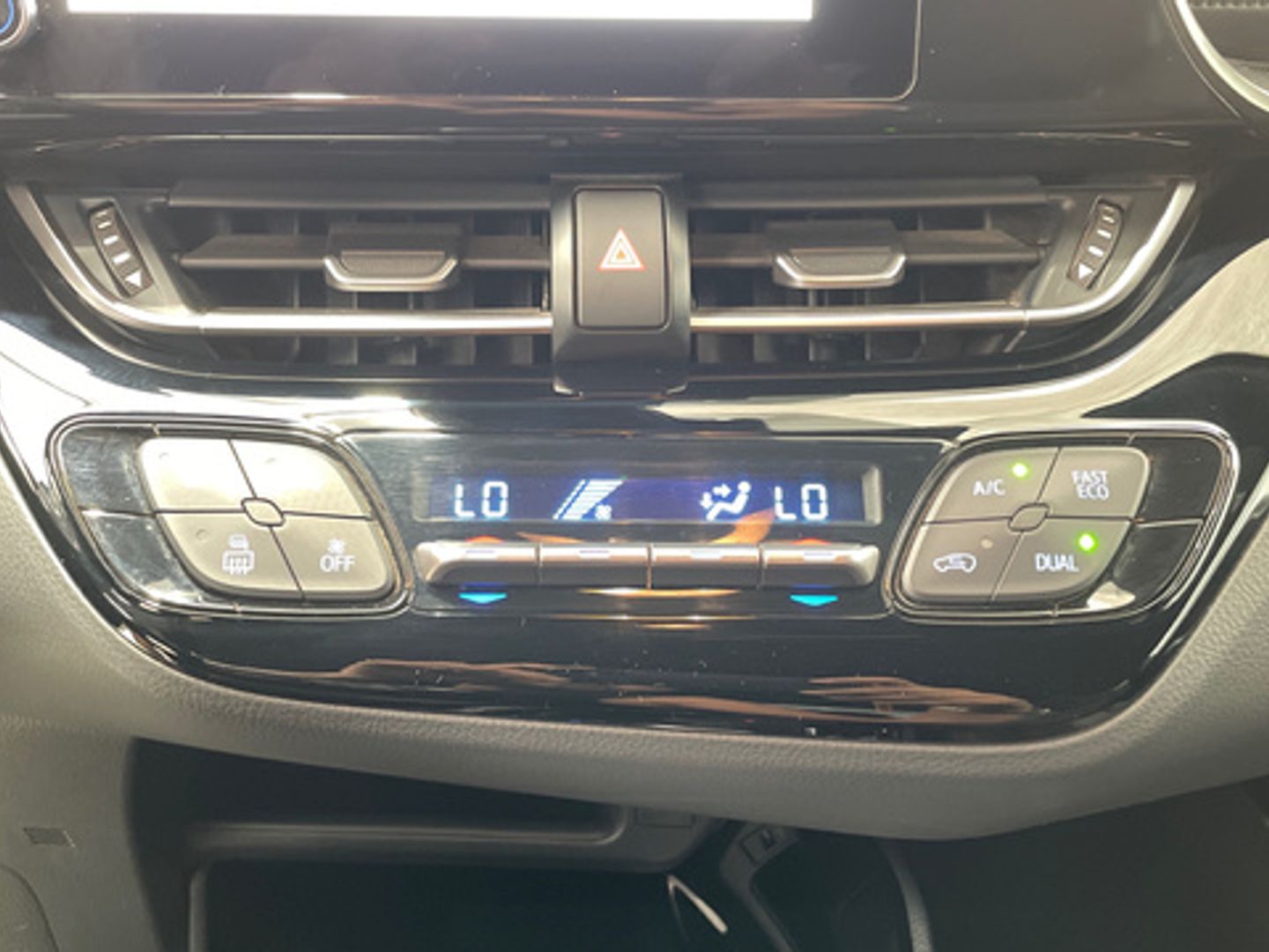 Toyota C-HR 1.8 125H Advance 90 kW (122 CV)