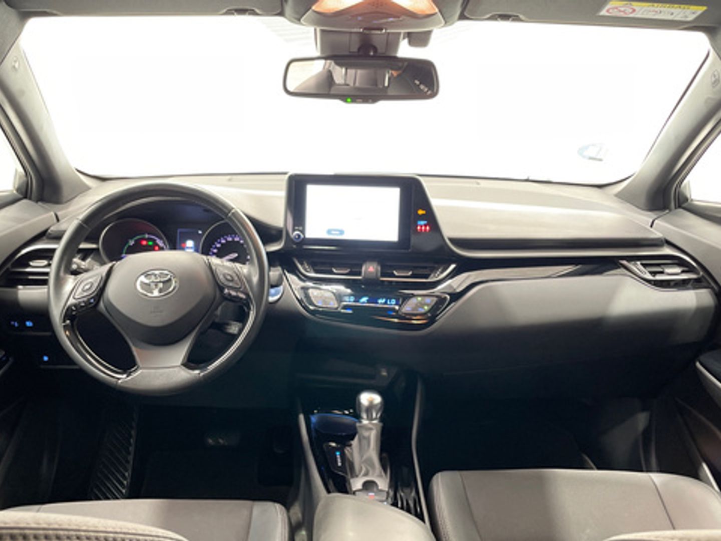 Toyota C-HR 1.8 125H Advance 90 kW (122 CV)